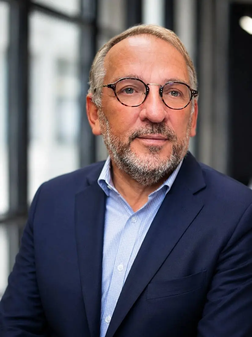 Éric Pérès, avocat à la Cour